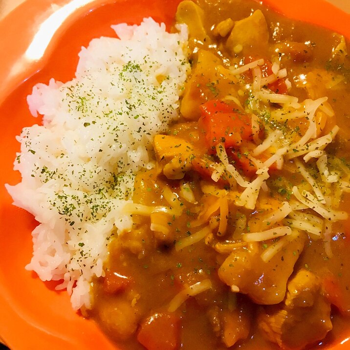 カレー粉＆米粉で作る●とろけるチーズチキンカレー